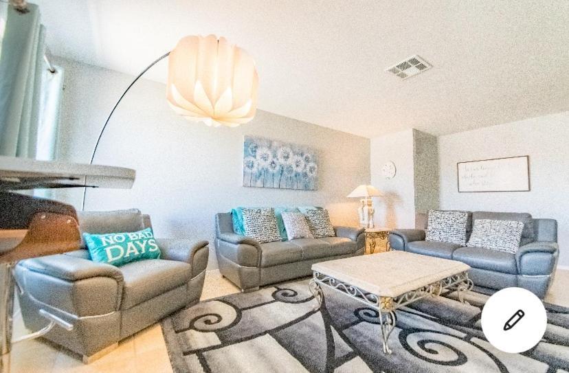 Comfortable Las Vegas Home Away From Home Henderson Exterior photo